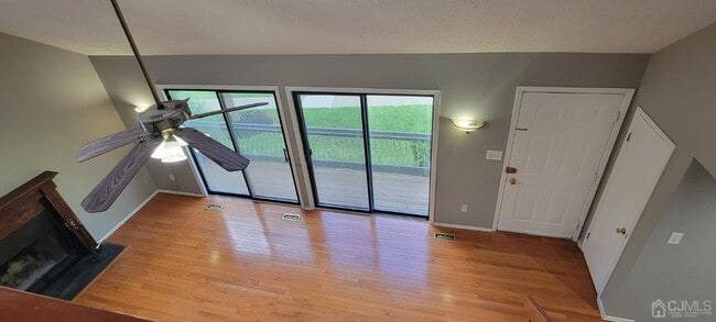 Photo - 44 Peachtree Ct