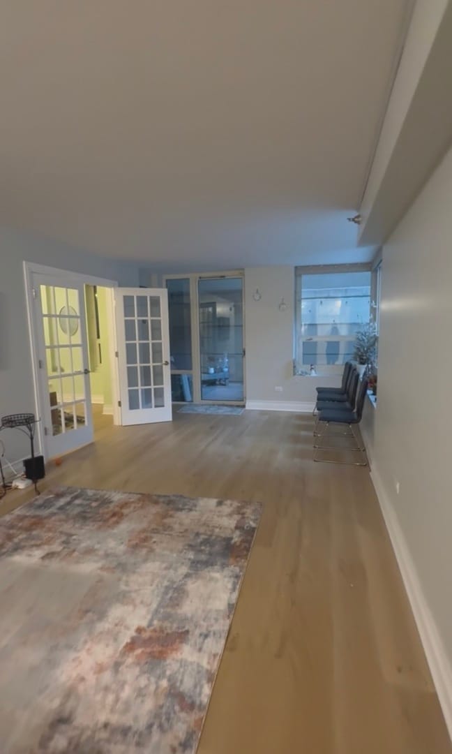 Photo - 345 N La Salle Dr