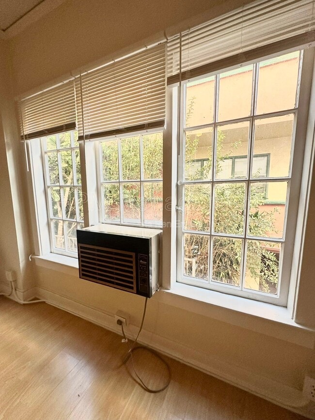 Photo - 1825 Ivar Ave Unit 102