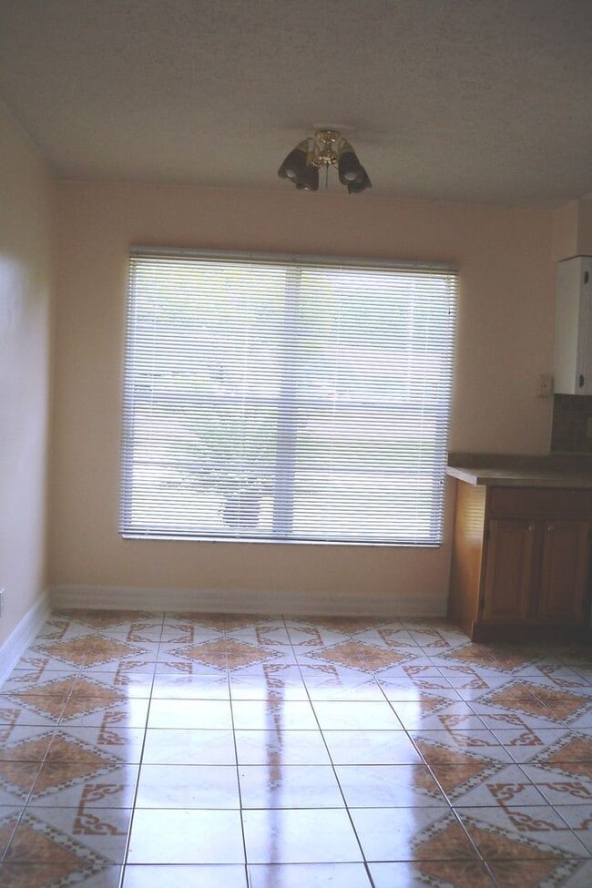 Photo - 2 Bedroom 2 full Bath home on cul-de-sac