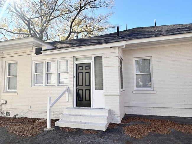 Building Photo - Earlewood-Cotton Town- Belleview