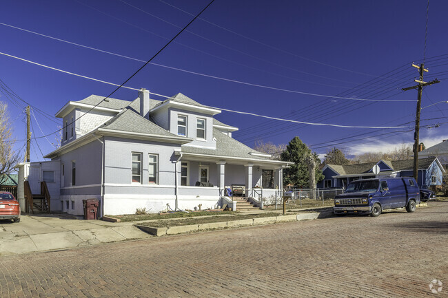 Building Photo - 108 S Spruce St Unit 108 Rental