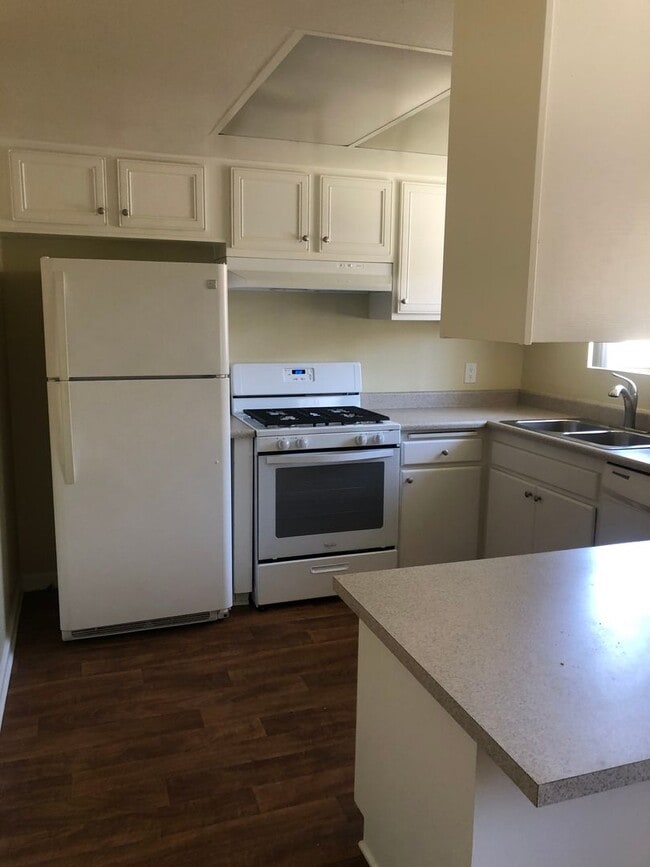Photo - 2658 Farel St Unit 4