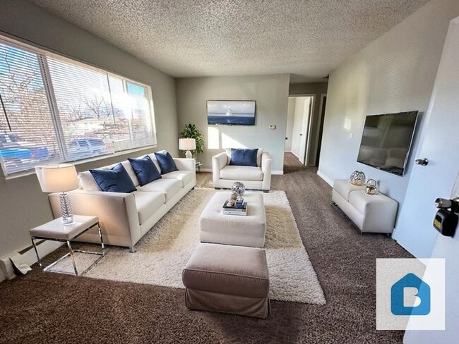Building Photo - 340 Gahart Dr Unit 1 Rental