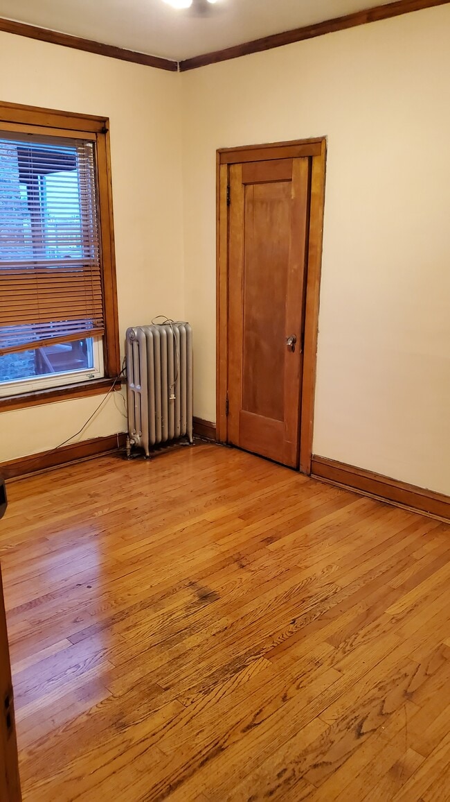 Full size Bedroom 2 - 8057 S Sangamon St Unit 2