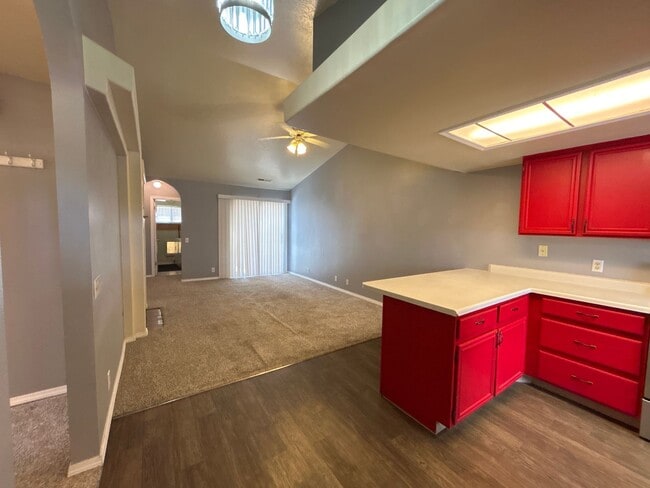 Photo - 581 S 225 W