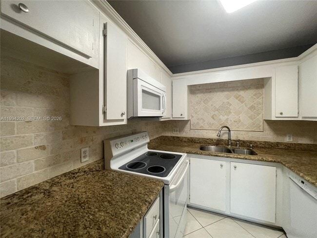 Building Photo - 5961 N Falls Cir Dr Unit 309