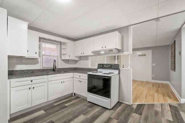 Building Photo - 127 Clearfield St Unit 127-2 Clearfield