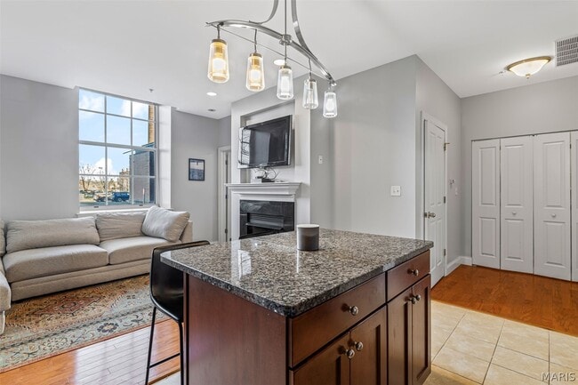 Building Photo - 1515 Lafayette Ave Unit 109