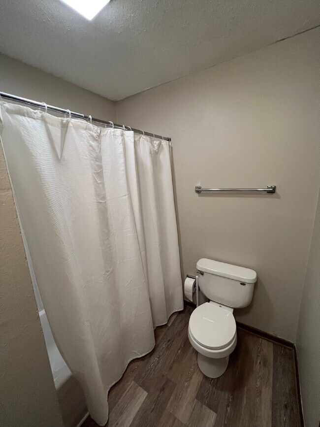 Photo - 3 Bedroom Duplex on South Side of Des Moin...