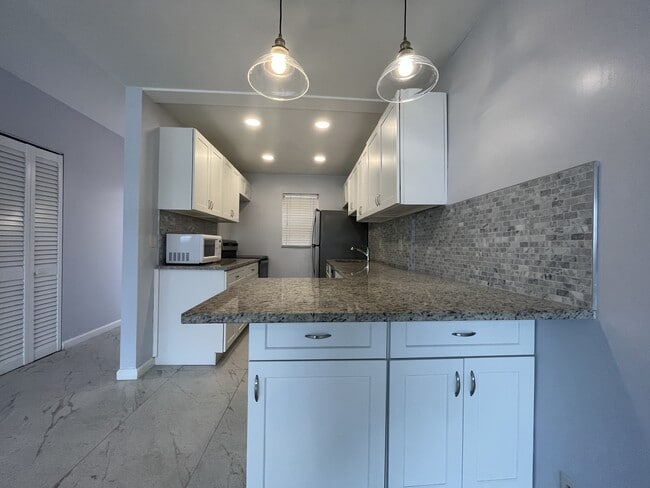 Photo - 500 SW 2nd Ave