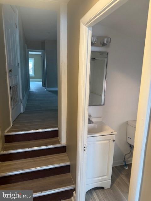 Photo - 234 Lincoln Hwy E