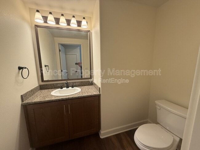 Photo - 130 N Garden St Unidad 3243