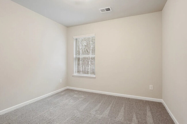 Photo - 305 Skipjack Ct