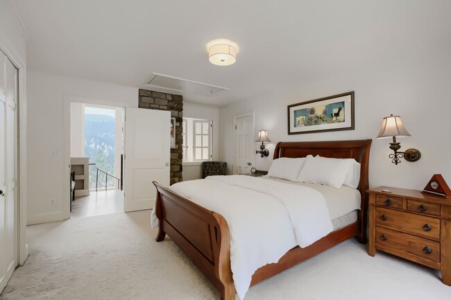 Photo - Mountain Serenity, City Convenience