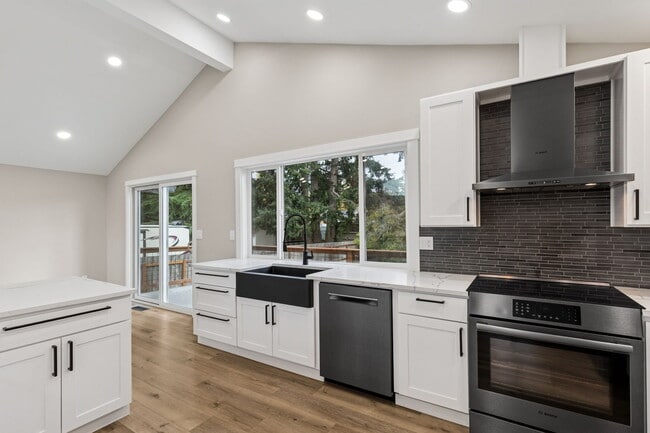 Photo - 9488 Olson Rd NW