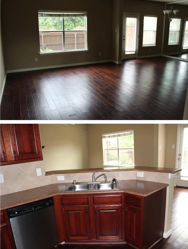 Photo - 8704 Manhattan Ave