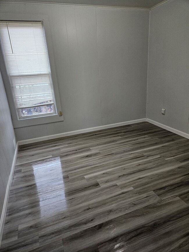 Photo - 310 W 18th St Unit 310 W 18th St 2Fl Front