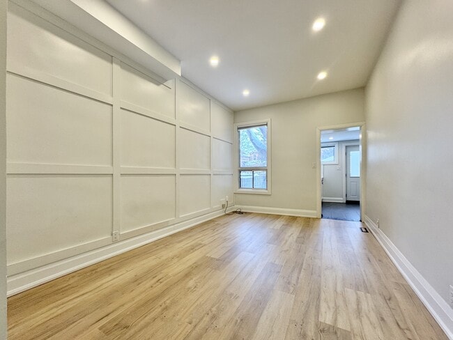 Photo - 97 Garfield Ave S