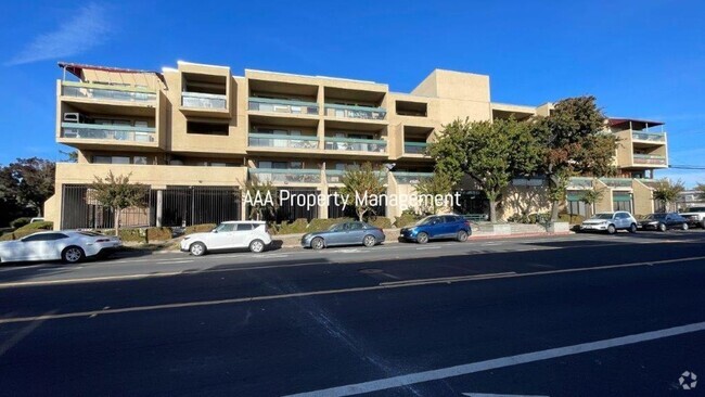 Building Photo - Concord Beautiful 2 bedroom 1 bath condo l... Unit 312