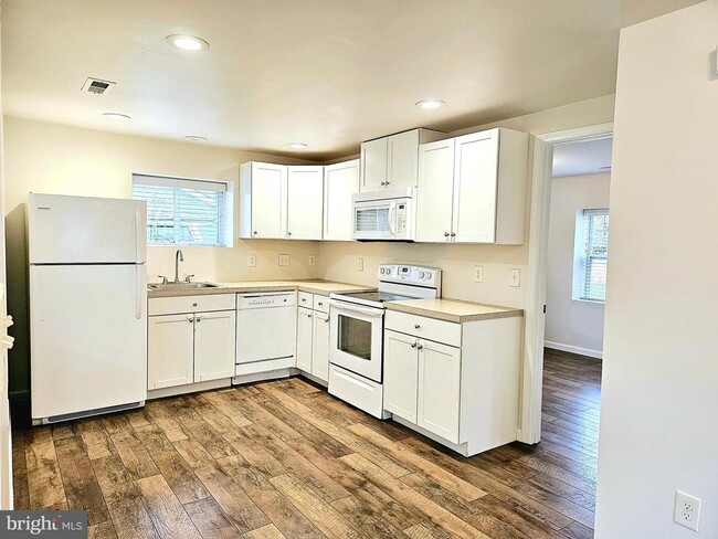 Photo - 143 Mitscher Rd