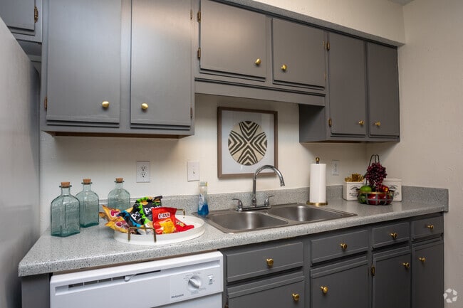 Photo - Halcyon at Cross Creek