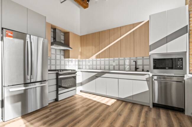 Photo - 150 W Ohio St