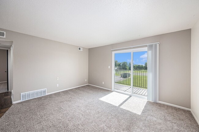 Photo - Blue Springs Apartments