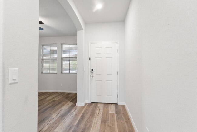 Photo - 4 Bedroom/2.5 Bath Paloma Subdivision