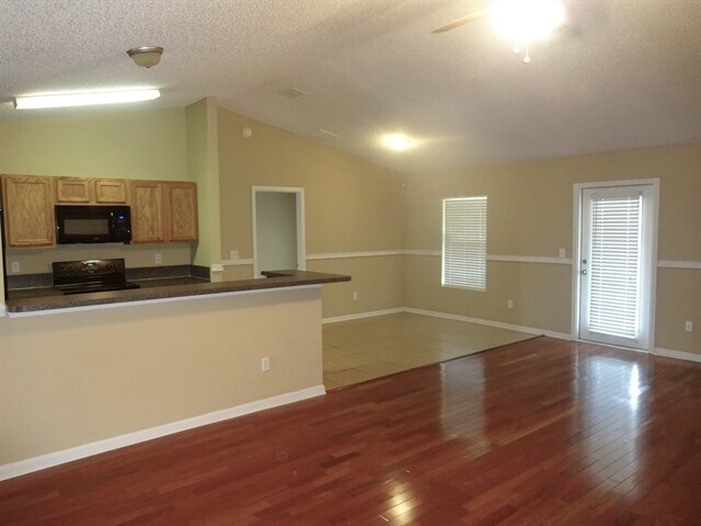 Photo - 2737 Taylor Hill Dr