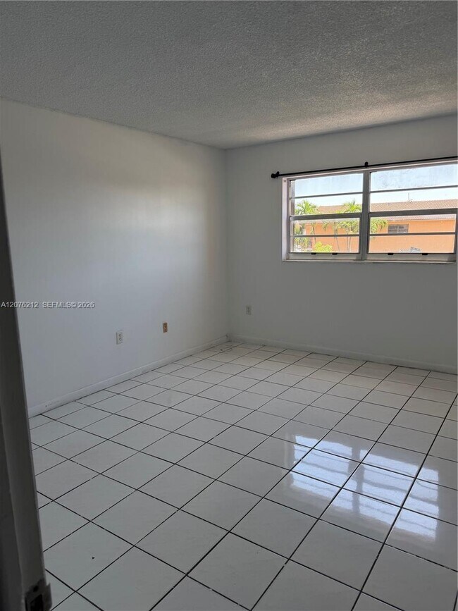 1855 W 60th St Unit 249