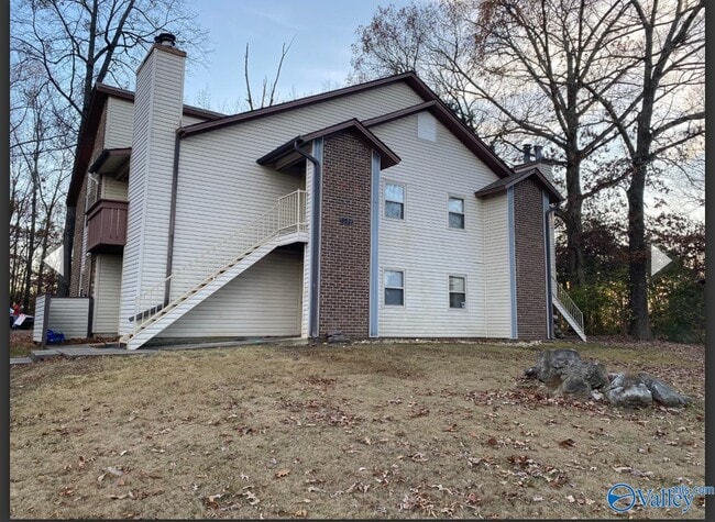 Building Photo - 3621 N Crestview Dr NW Unit 2