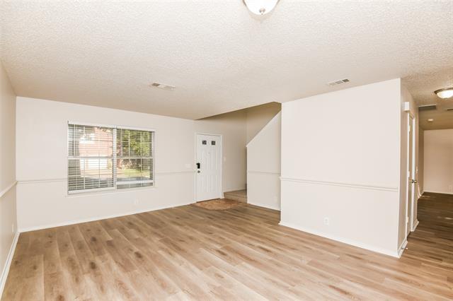 Photo - 1220 Cheyenne Ct