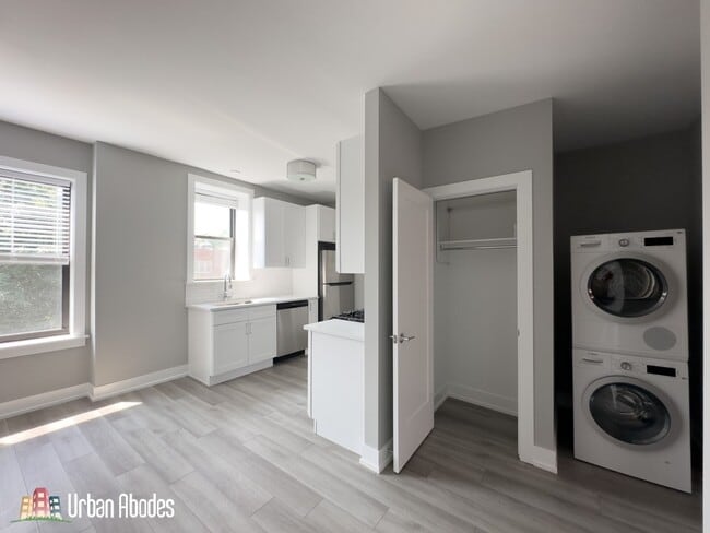 Photo - 3937 N Janssen Ave Unidad A09C