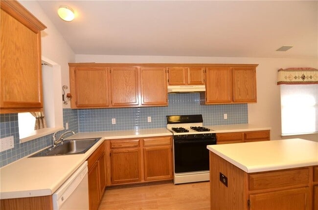 Photo - 3609 Ruby Red Dr