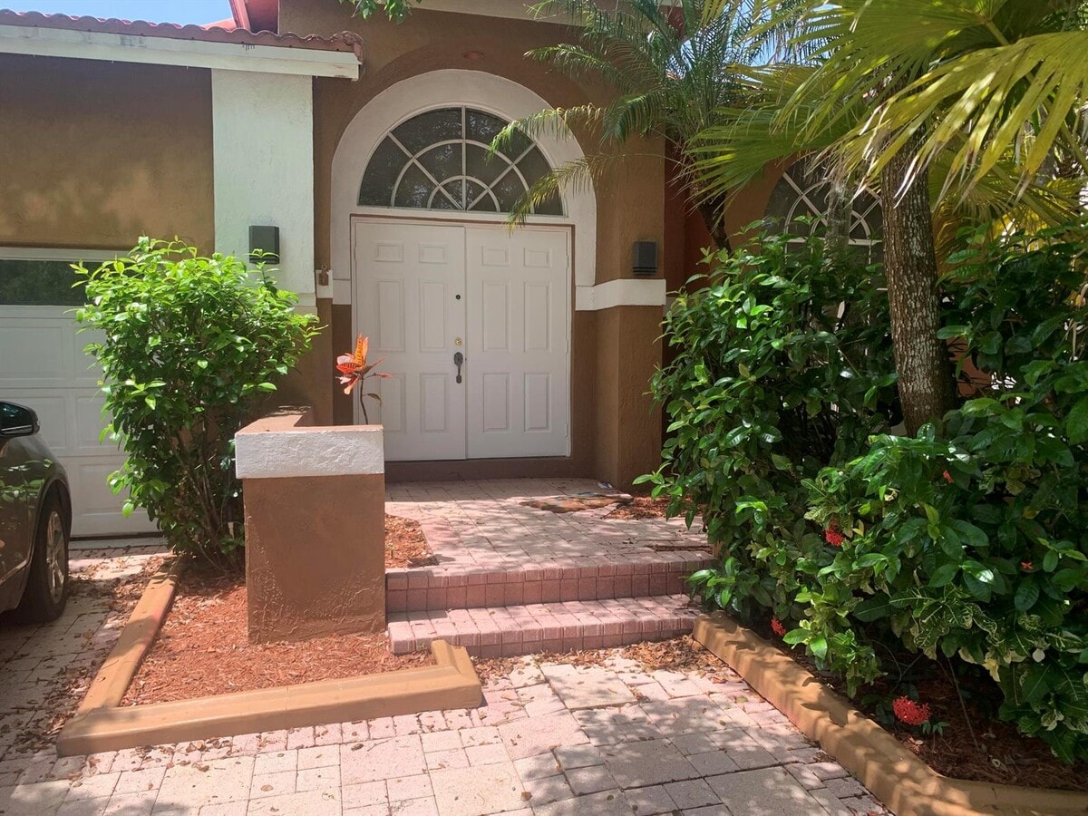 Photo - 11585 N Quayside Dr