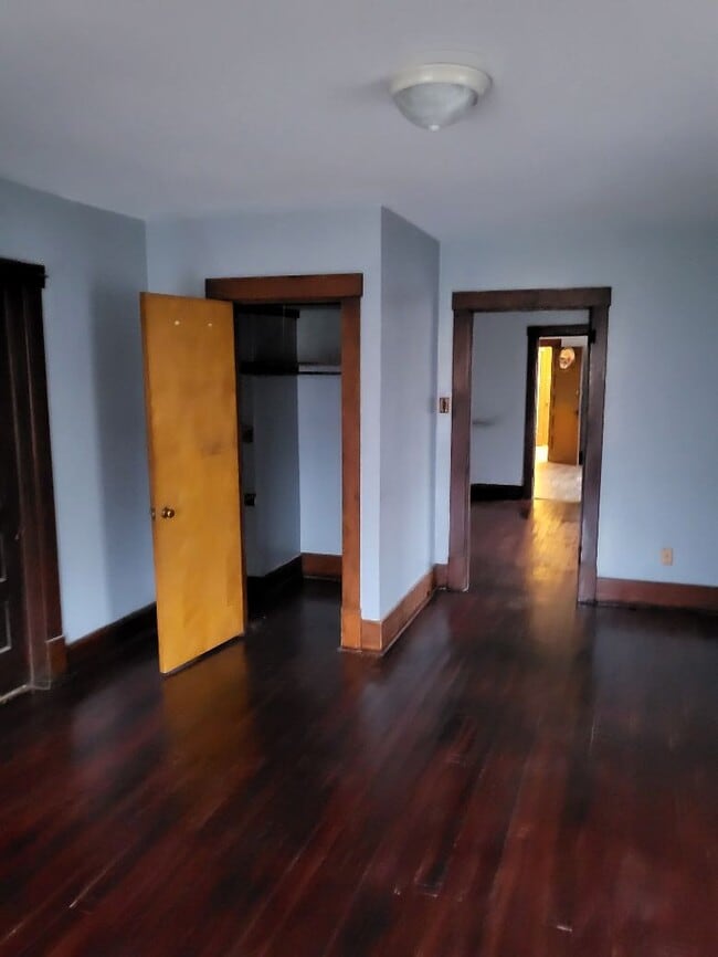 Building Photo - 801 Beaver Rd Unit 4 Rental