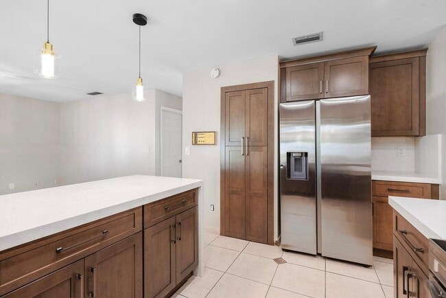 Photo - 14020 SW 38th St