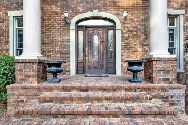 Photo - 2 Wakefield Pl