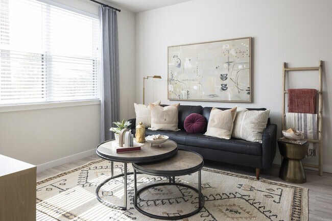 Photo - Move In & Save: 8 Weeks Free Rent + Gift C... Unidad BDA