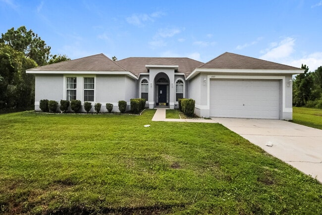 Photo - 1365 Dunbarton Ct House