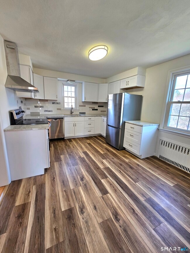 Photo - 2071 Middletown Ave