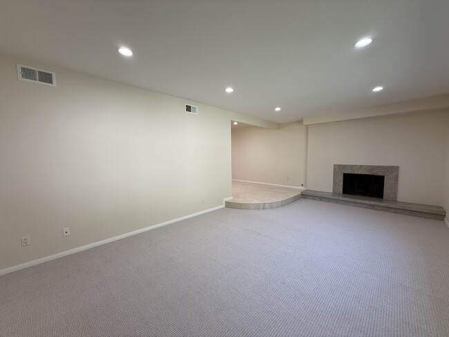 Photo - 2716 Ridgepine Dr