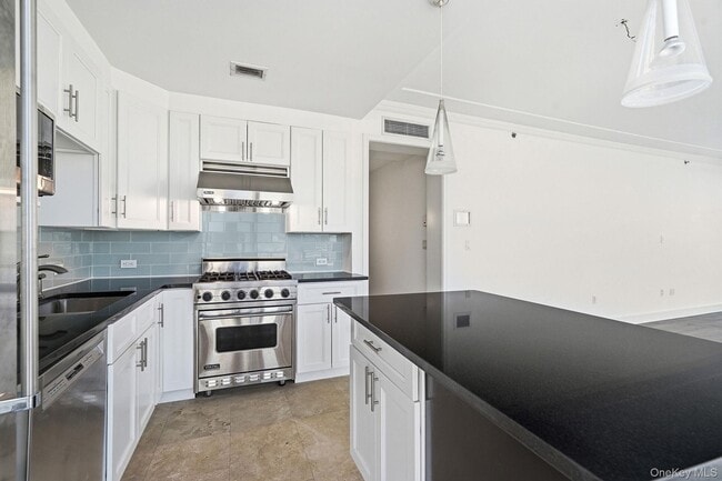 Photo - 1 Renaissance Square Unit 11G