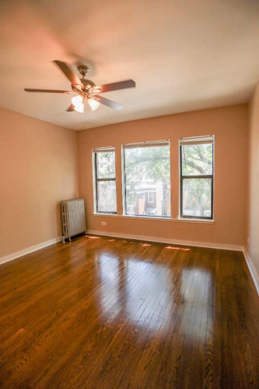 Photo - 1220 W Gunnison St Apartment Unit 3