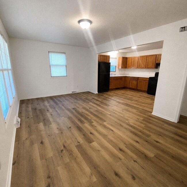 Photo - 1112 S 63rd St