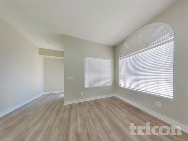 Photo - 6340 W Mercer Ln