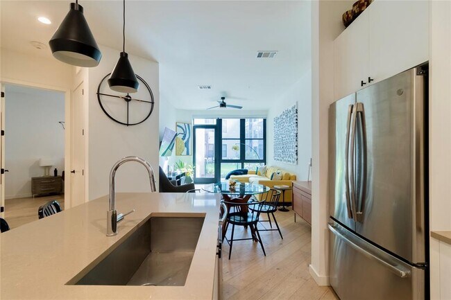 Photo - 800 Embassy Dr Unit 115