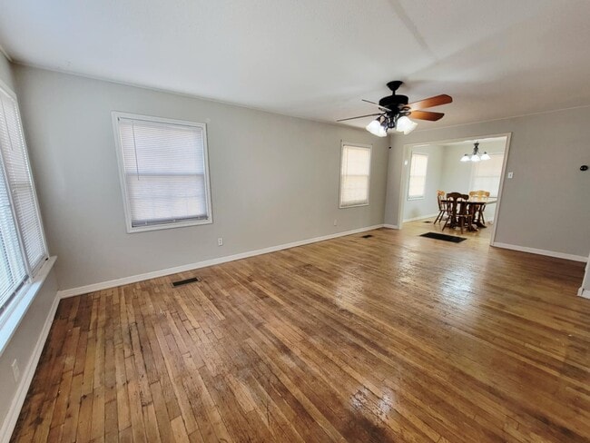 Photo - 2003 16th St