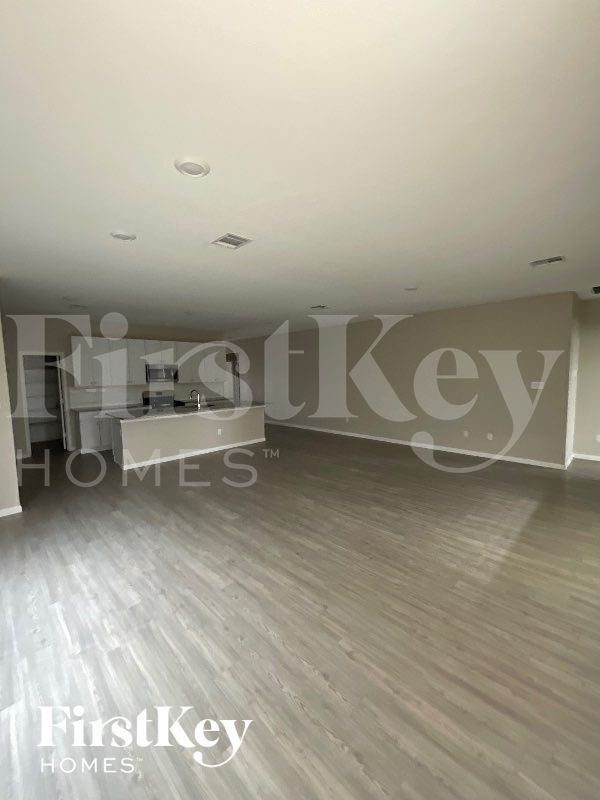 Photo - 1220 Treehouse Ln